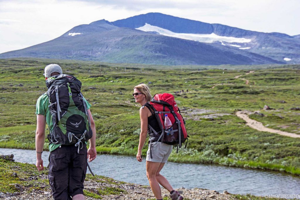 Vandrare på väg till Helags | Foto: Erika Willners