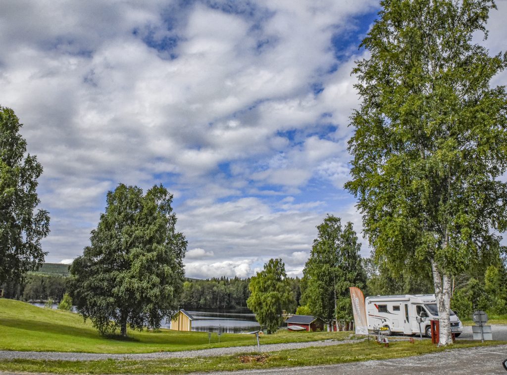 Motorhome Lake Hoting Erika Enequist